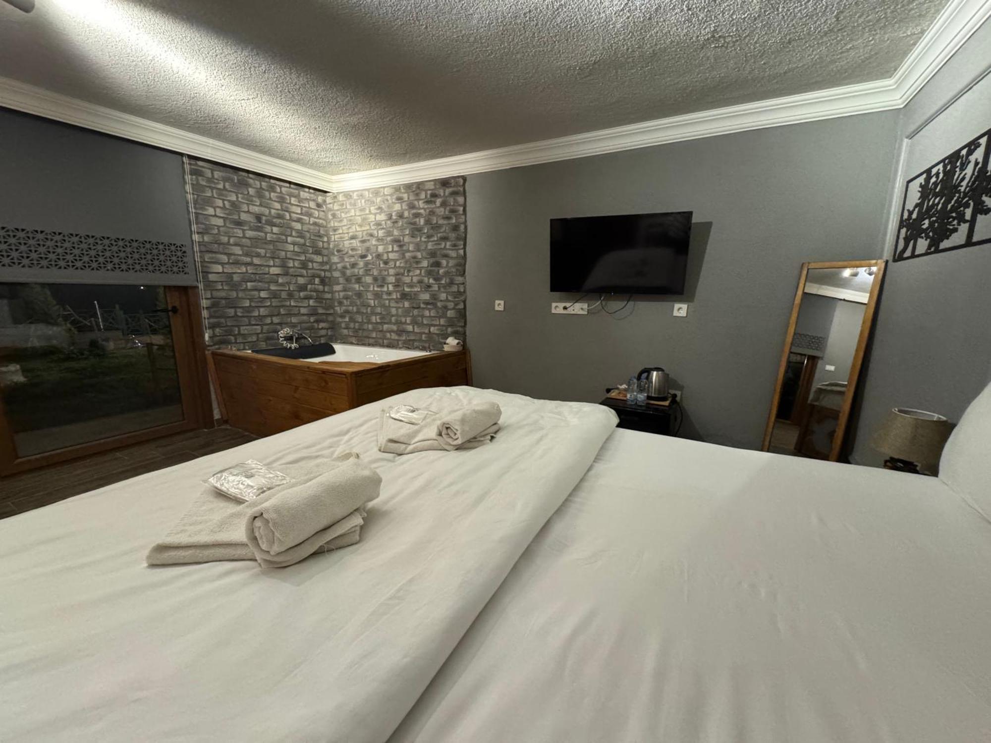 Tas Mahall Luxury Hotel Sile Exterior photo